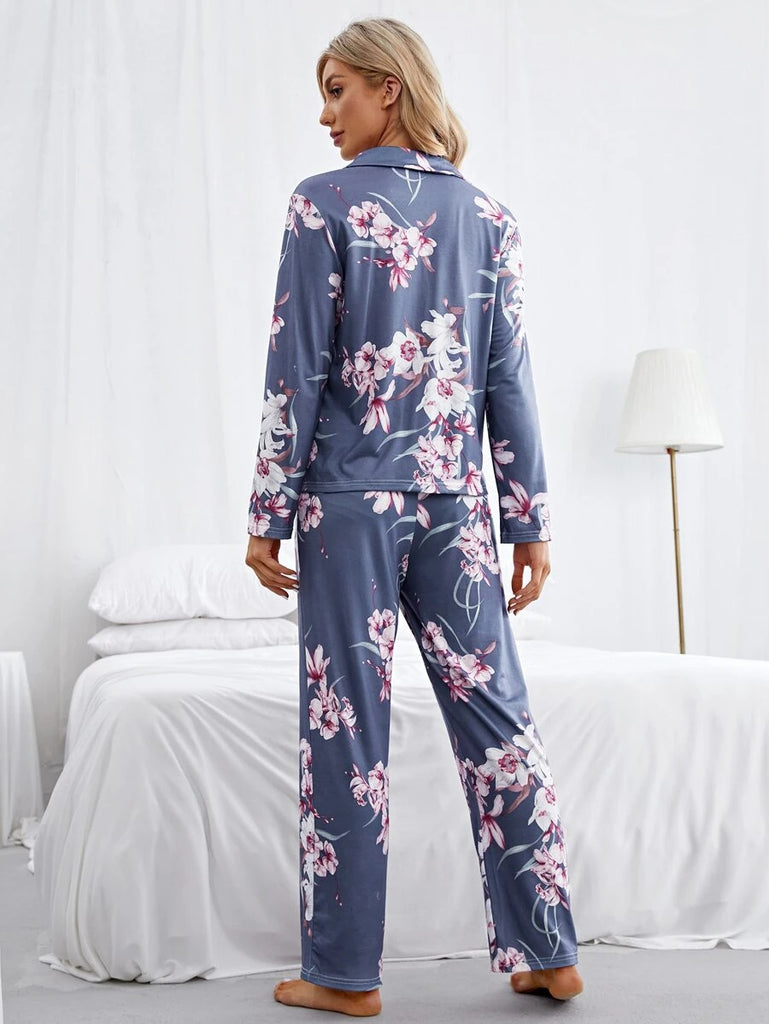 Conjunto de pijama con estampado floral